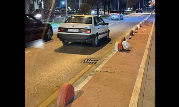  Hiqen disa pengesa që Komuna e Prishtinës i ka vendosur për lirimin e trotuarëve