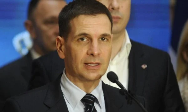 Jovanoviq: Pushteti nuk do të mund të shpëtoj Vuçiqin nga përgjegjësitë historike 