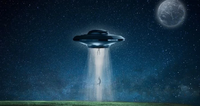 A besoni në ekzistencën e alienëve? 