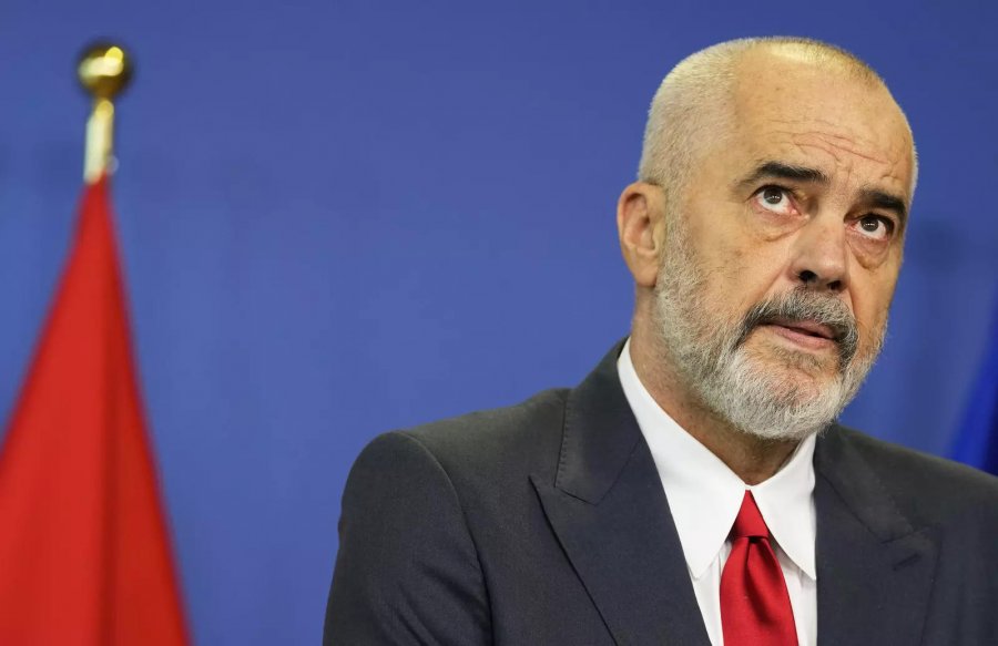 Ja kush thotë: Edi Rama i tmerruar nga autobusi i fitores