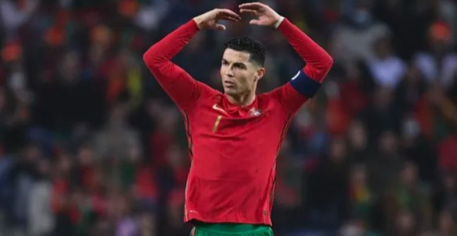 Ronaldo shënon gol nga goditja e lirë
