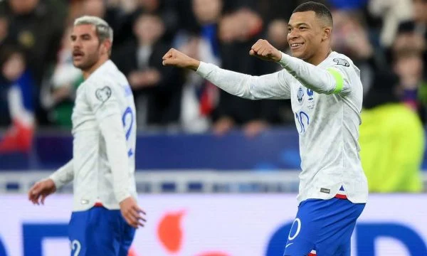 Franca triumfon ndaj Holandës