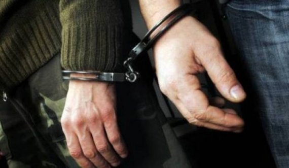 Arrestohen dy të dyshuar në veri dhe konfiskohen mbi 4 kg substancë narkotike