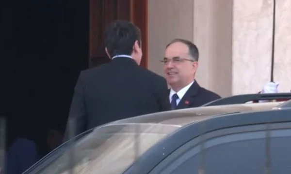 Kurti  takim me Begajn në Tiranë