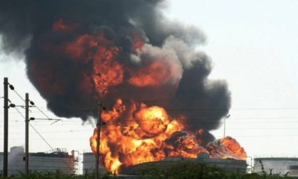 E rëndë: Tre persona humbin jetën nga shpërthimi në një fabrikë 