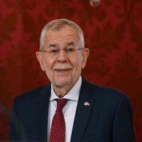 Belen: Mos humbni kohë, ndryshoni Kushtetutën