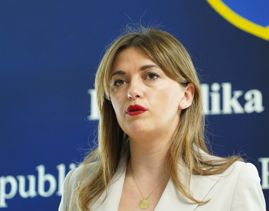 Haxhiu: Kosovës nuk i duhet një prokuror që e ka bishtin në derë 