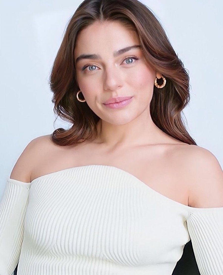 Ayca Aysin 