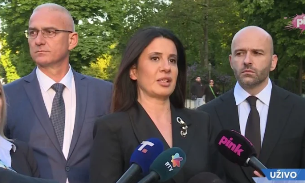 Koordinatorja e Vuçiqit: Kurti dhe Bislimi gjatë gjithë kohës kanë sha'rë
