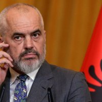 Një mal veprimesh të kryeministrit të Shqipërisë Edi Rama në koordinim diplomatik me Serbinë, po i sjellin dëm serioz shtetit të Kosovës 
