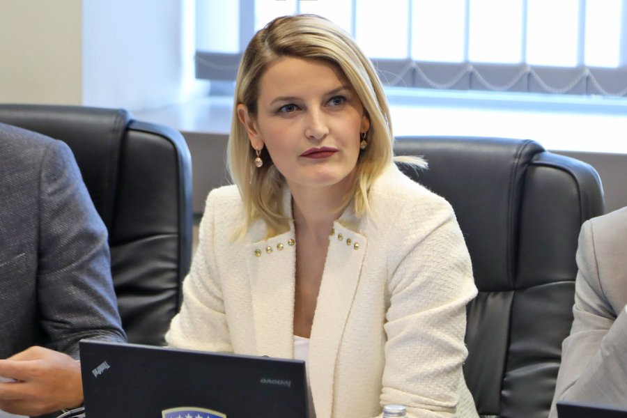 Gjykata ende nuk ka një vendim për rastin e ish-ministres Dhurata Hoxha 