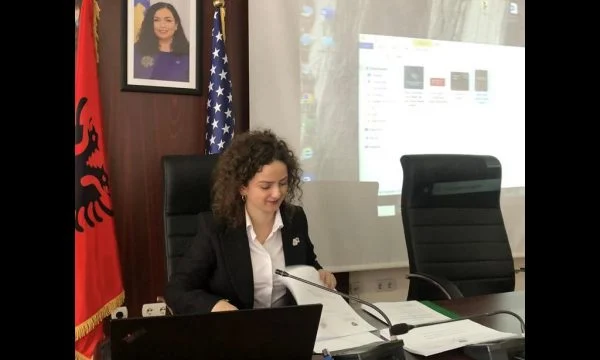Shkarkohet drejtoresha nga radhët e PDK’së në Komunën e Istogut, 