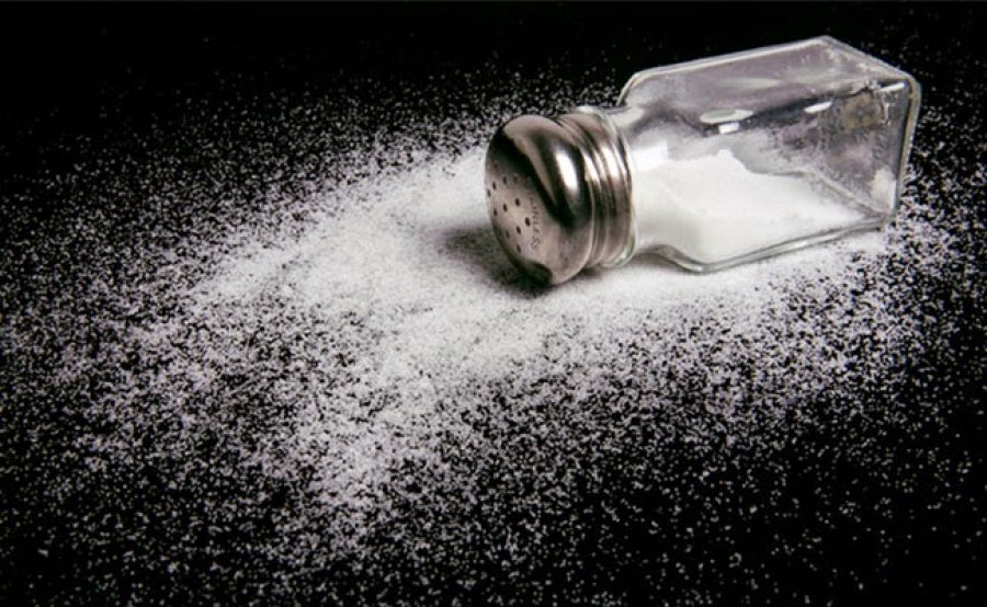 A mund të rrisë rrezikun e diabetit ngrënia e tepërt e kripës?