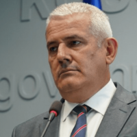 Ministri Sveçla: Janë gjetur armë edhe brenda objekteve të Manastirit të Banjskës