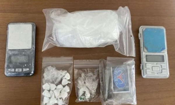 Kapet me kokainë në banesë, arrestohet shqiptari në Itali, pritet dëbimi i tij