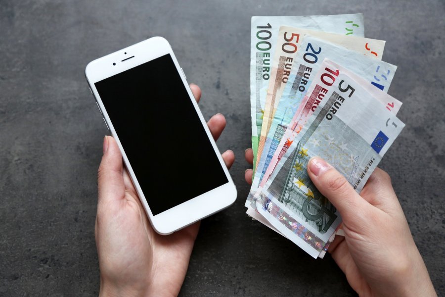 Pejë: Shkoi në “mobil shop” dhe kërkoi telefon në vlerë prej 700 euro ose para “cash”, arrestohet një person