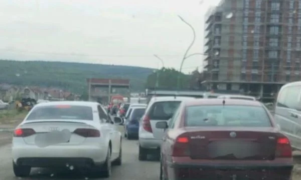 U raportuan nga qytetarët, dy shofer gjobiten në Ferizaj për kundërvajtje