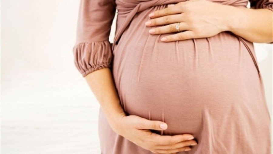 Një grua shtatzënë donte të lindte fëmijën e ta braktiste më pas në spital në Durrës 