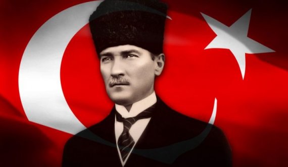 Mustafa Kemal Atatürk themeluesi dhe Presidenti i parë i Republikës së Turqisë