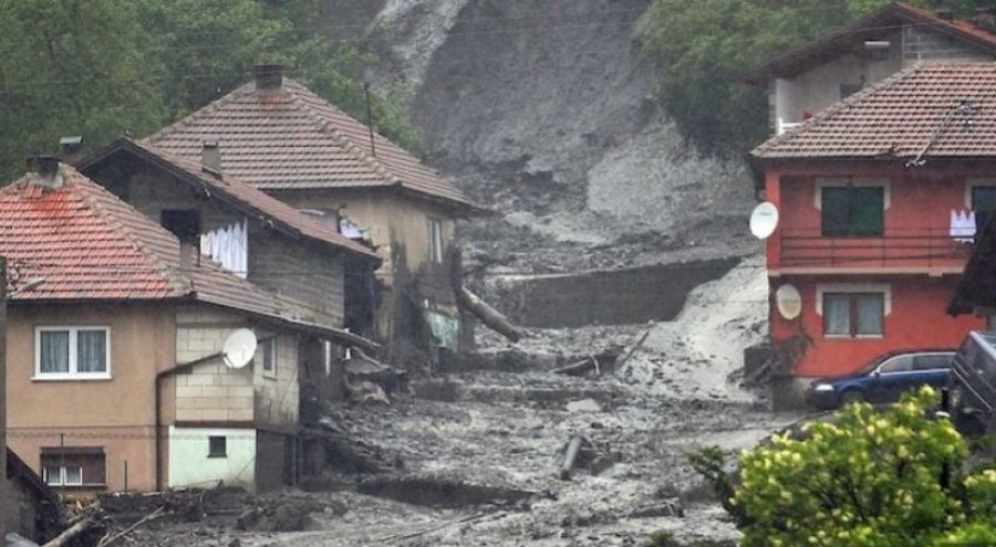 Vazhdojnë përmbytjet në disa zona të Italisë 