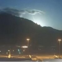 Meteori ndriçon qiellin e natës mbi Queensland
