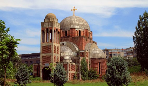 Kujdes nga plani i rrezikshëm i fuqizimit ligjor të autoritetit dhe legalitetit të pa qenë të Kishës Ortodokse Serbe në Kosovë!