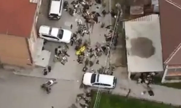 Publikohet videoja nga droni, shihen disa ushtarë të lënduar të KFOR-it