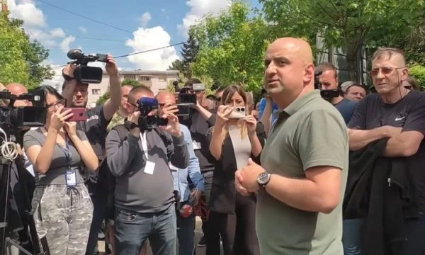 Ish-kryetari i Zveçanit-protestuesve: Ne do të jemi këtu çdo ditë derisa situata të kthehet në mëngjesin e së premtes