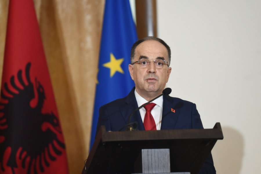 Presidenti i Shqipërisë shpreh mbështetje të plotë për misionin e KFOR’it