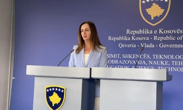 Nagavci tregon pse  nuk po zhvillohet procesi mësimor  në veri të Kosovës