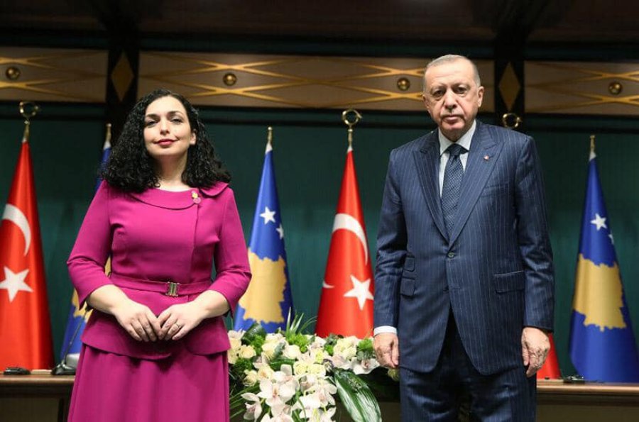 Vjosa Osmani ftohet në inaugurimin e Erdoganit si president në Turqi