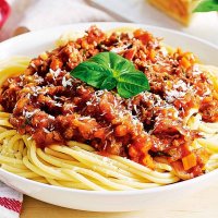 Receta e Pepës:‘Spageti’ me salcë bolonjeze