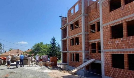 Inspektorët komunal ndalojnë për herë të dytë punimet në një objekt një serbi në veri të Mitrovicës