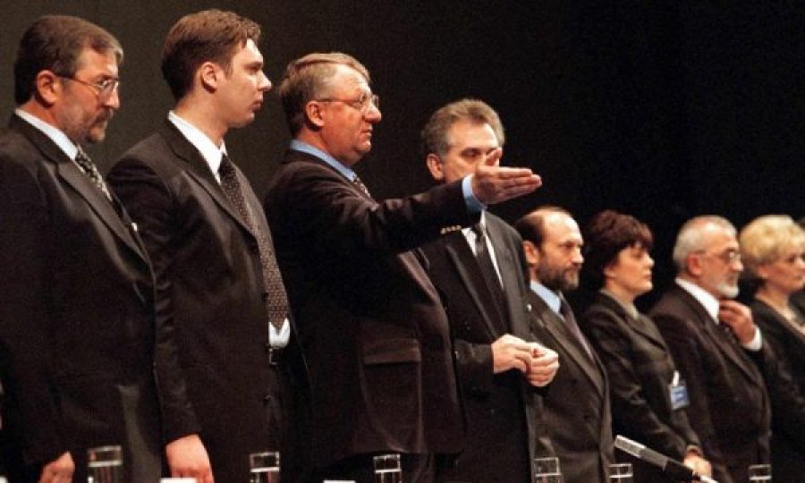 Gjilas: Sa herë që Sheshel dhe Vuçiq merrnin vendime, nënat qanin e shallat e zinj dhe këmisha të përgjakura liheshin pas