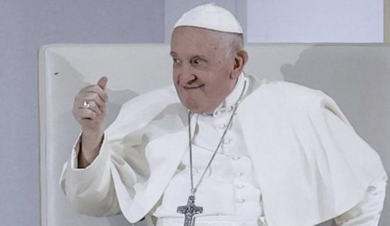 Papa Françesku befason kur flet për futbollin, ai nuk ka dyshime: “Messi apo Maradona? Unë zgjedh Pele”