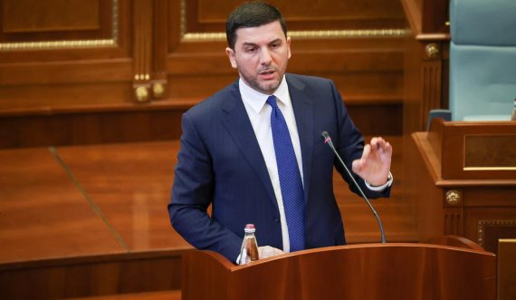 Krasniqi: Albulena Haxhiu s’i ka dhe s’do t’i ketë votat