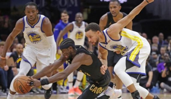 Spektakël në NBA/ Warriors bien pas 5 fitoreve rashazi, fiton Dallas dhe Phoenix