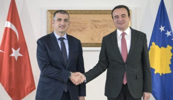 Kryeministri Kurti e pret në takim drejtorin e kompanisë turke ku Kosova po blen armatim