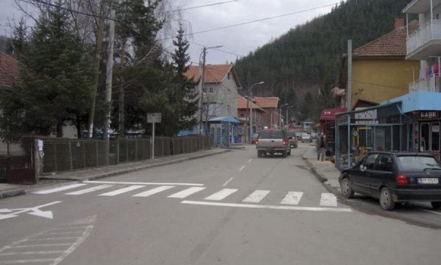 Policia e Kosovës kryen bastisje në tri lokacione në Zubin Potok