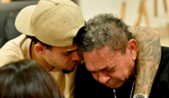Diaz takon babain për herë të parë pasi e liruan nga rrëmbimi