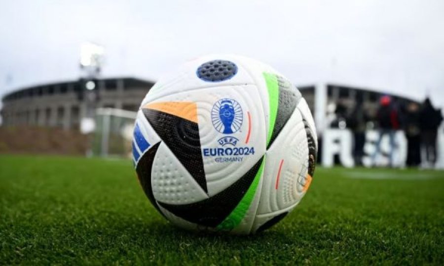 Zbulohet topi zyrtar i Euro 2024, e reflekton energjinë e turneut dhe ka teknologji të integruar