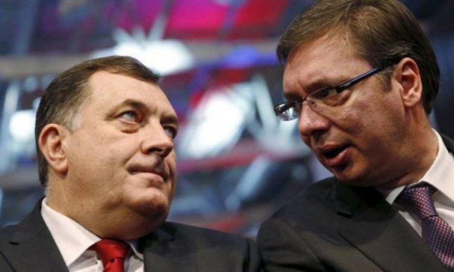 'Pas zgjedhjeve, Vuçiç shpërfaqi ‘Botën Serbe’ krah Dodik dhe Mandiç'