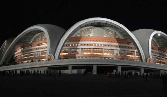 Stadiumet më madhështore në botë