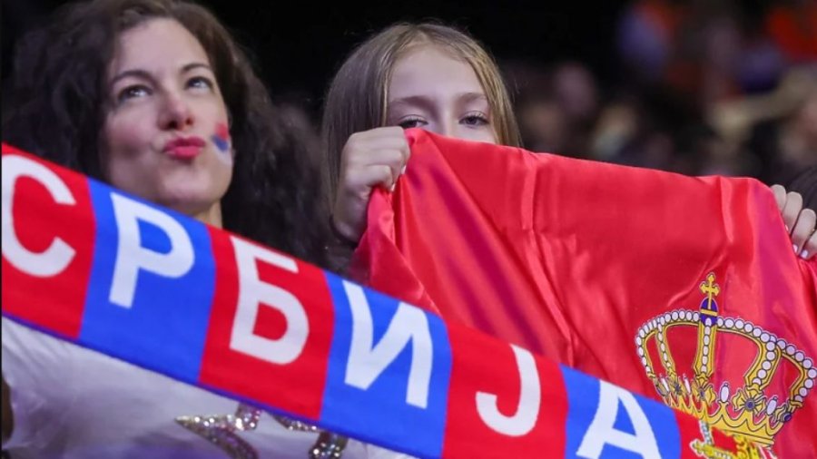 UEFA “falë” Serbinë, dueli vendimtar për Euro 2024 nuk do të luhet pa tifozë