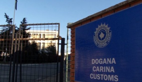 Dyshimet për keqpërdorim pozite e ryshfet, arrestohen tetë zyrtarë të Doganës dhe një polic
