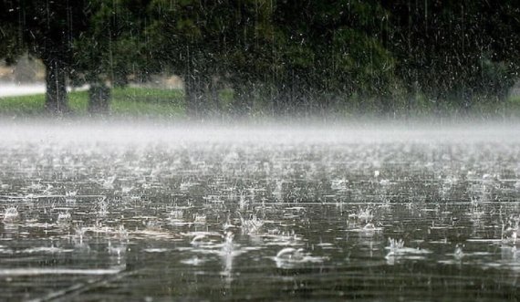 Moti në Kosovë, vranësira e intervale me diell sot, në mbrëmje reshje shiu