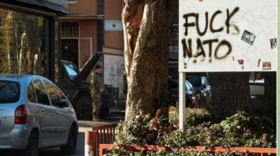 Serbët në Veri me parulla proruse: 'FU*CK  NATO'