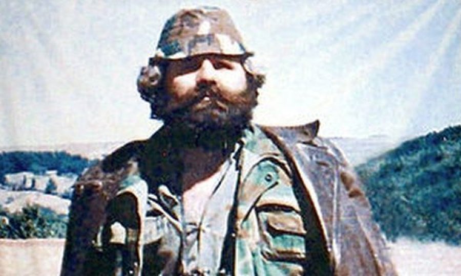 ADEM JASHARI ME FAMILJE E NDRYSHOI EPOKËN HISTORIKE