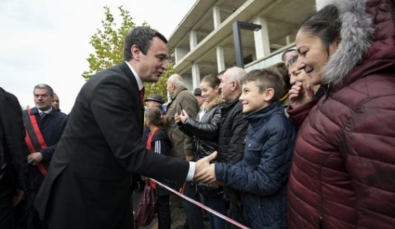 Kurti: Sot është ditë pushim e festë, ditëve tjera të punojmë për idealet e Skënderbeut, Ismail Qemalit e Adem Jasharit