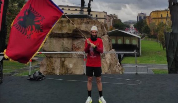 “Dua të garoj për Shqipërinë, i pakënaqur me Kosovën”, flet atleti që vrapoi nga Prishtina për në Tiranë për 28 orë